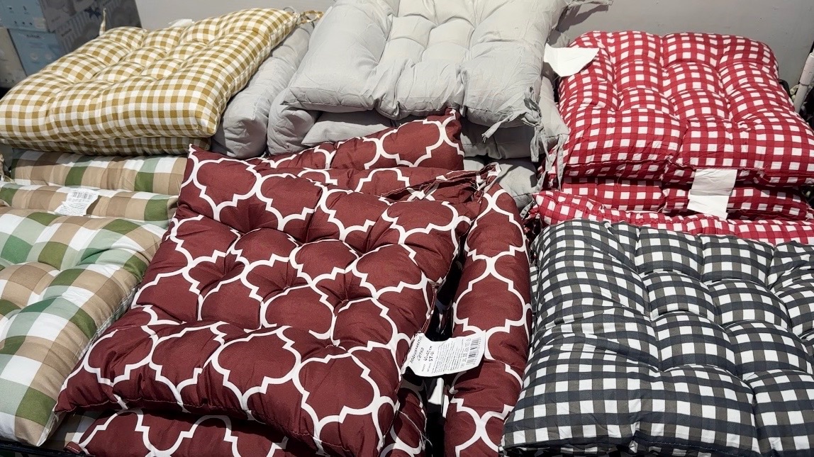 В Светофоре классные завалы посуды! Много новинок для кухни. Красивые тарелки, кружки, кастрюли. смотреть онлайн