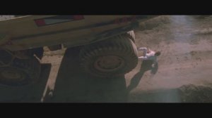 Мистер Крутой: Джеки спасается