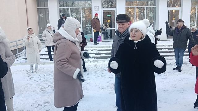 Лилии..... 21.02.26 Гомель парк Луначарского 🥰💫 смотреть онлайн