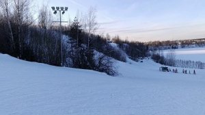 Зима выдает