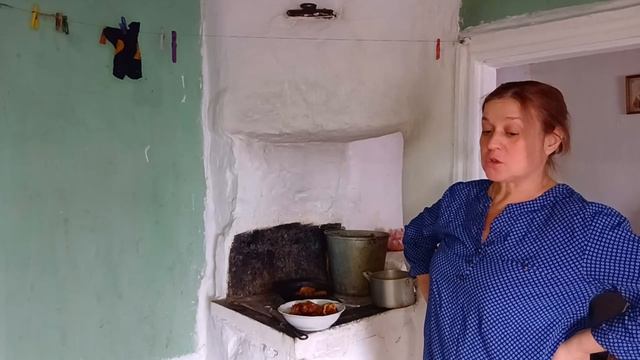 Жизнь в деревне. Котлеты на печи смотреть онлайн