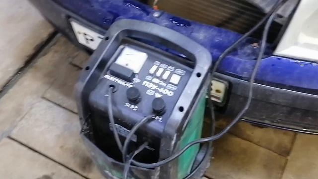 Запуск авто с помощью ELECTROLITE ПЗУ 400 смотреть онлайн