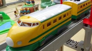 Видео для детей.Новая дорога для паровозиков и его друзей,изучаем новую дорогу. #дети #видеодлядетей