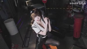 Сдавайся,  Снаружи одна справедливость