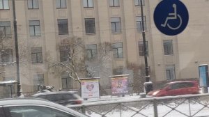 По Московскому проспекту Питера