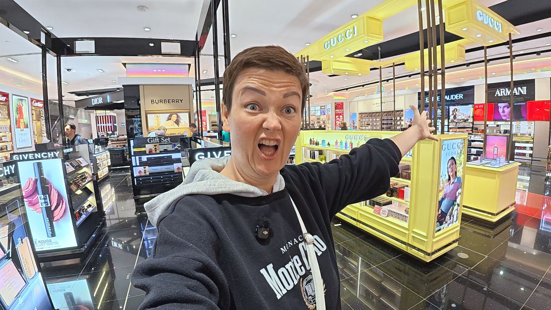 Неожиданные ПРОБЛЕМЫ в Дубае 😭 Аэропорт Дубая Дьюти Фри, ЦЕНЫ ШОК 😲 РАЗОРИЛИСЬ на подарки) Влог