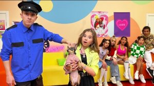 УЧИТЕЛЬ МАКС ПРИДУМАЛ НОВЫЕ ПРАВИЛА В КАМПУСЕ!!! ПОДРОСТКИ В ШОКЕ! ДЕВЧОНКИ ПЕРЕЖИВАЮТ