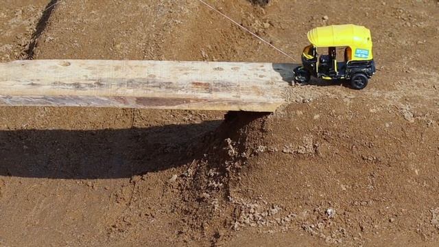 Грузовички на пляже. Мультик для детей смотреть онлайн