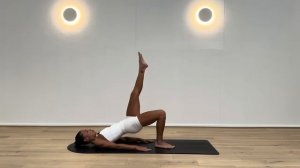 Pilates by Izzy 35 MINUTE POWER PILATES GLUTE AND AB SCULPT At Home Pilates Work Out