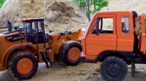 22. Грузовик придумал забавный способ дразнить Экскаватора