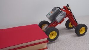 Как заставить автомобиль Lego ПРЕОДОЛЕВАТЬ препятствия Making Lego Car CLIMB Obstacles