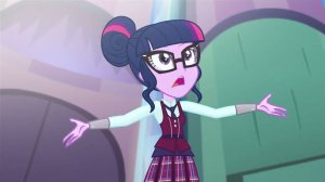 My Little Pony Девочки из Эквестрии: Игры дружбы песня Чего больше снаружи?