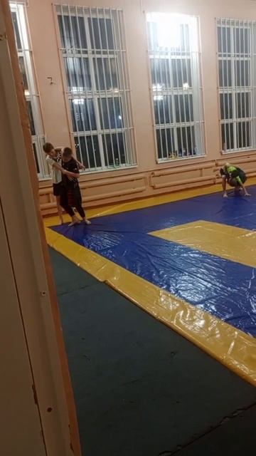 Тренировка после школы. Макар Калинин