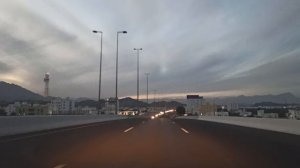 Арендовали авто и рано утром в путь!Оман!