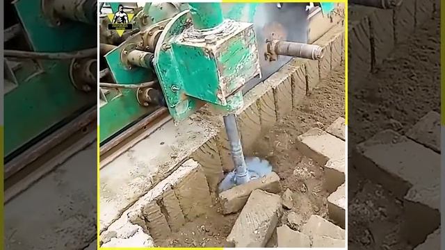 Эта подборка включает в себя самые рискованные моменты на строительной площадке и не только смотреть онлайн