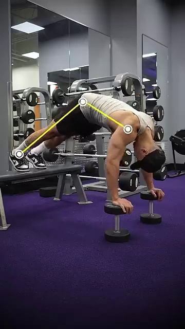 Варианты отжиманий (нацеливайтесь на грудь, плечи, трицепсы!)