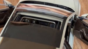 Марк получает автомобили Audi A6, Audi RS7 и другие в масштабе от 1 до 18