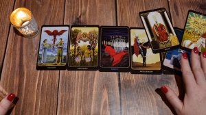 ОН ХОТЕЛ БЫ ТЕБЕ СКАЗАТЬ! | Гадание на таро