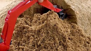 13. Подборка смешных видео с игрушечными экскаватор трактор мусоровоз самосвал