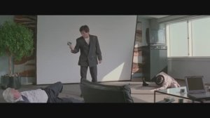 Кто я?: Джеки срывает сделку