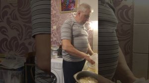 Приготовление прикормки для рыбалки.