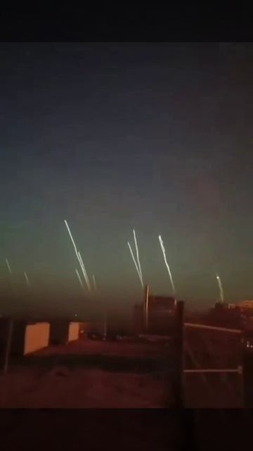 Пуск ракет с территории Ирана.