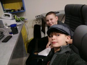 разговариваем))