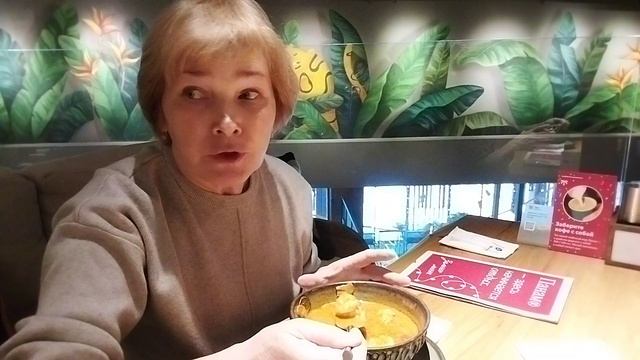 У нас выходной, культурно отдыхаем. Жизнь в большом городе. смотреть онлайн