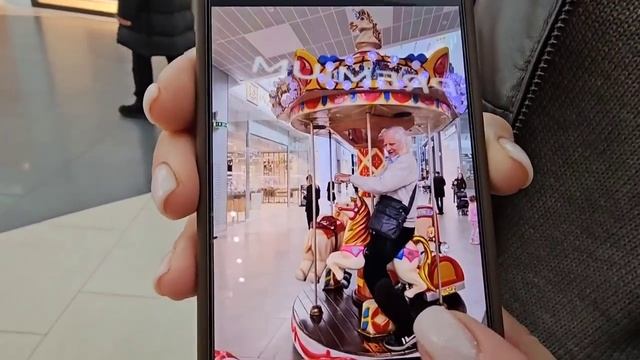 Москва. Обед в Меге с семьёй Светланы. Ломаем замки болтогрызом... смотреть онлайн