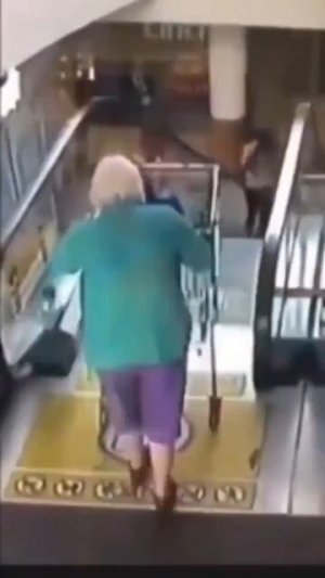 Бабка страйк выбила