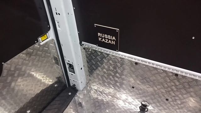 Обшивка фургона Ford Transit