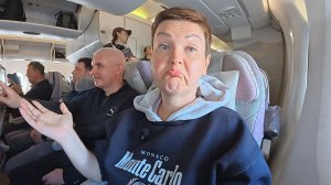 ТРАНЖИРИМ остатки денег в Дьюти Фри в Дубае! ОБЛОМ И ХАЛЯВА в самолёте, летим в Москву! Влог