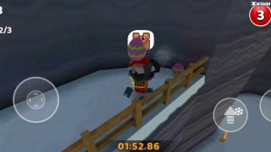 Играю в super bear adventure только за санту