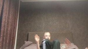 обучалка на задний кувырок на две наги.mp4