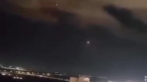 Ад в Дубае прямо сейчас град иранских ракет обрушился на Дубай