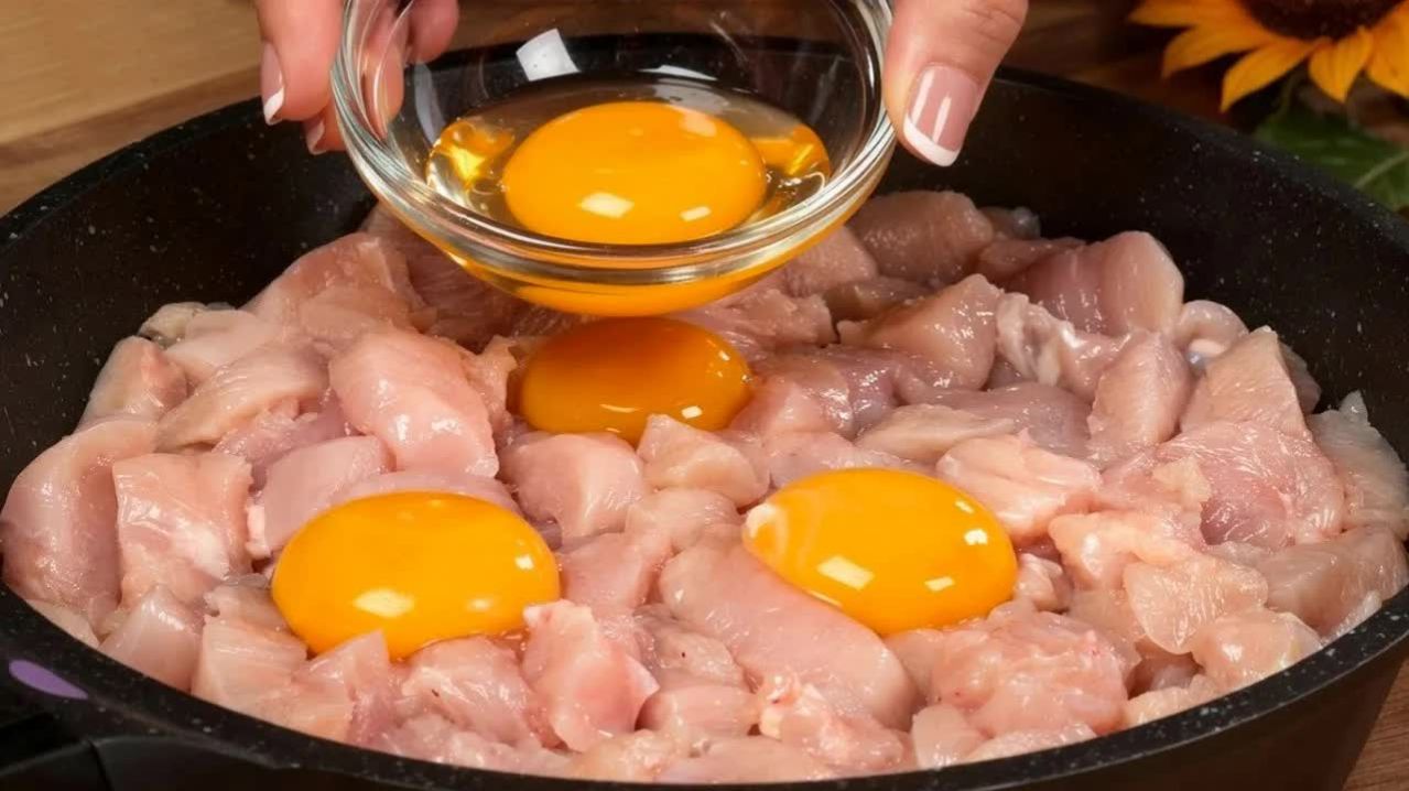 Нежнейшее куриное филе! Мясо мягкое как МАСЛО! Куриная грудка в очень вкусном соусе на сковороде смотреть онлайн