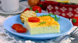 Легкий ужин_ омлет со свежими овощами.
