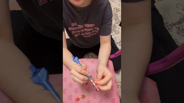 Плетём вишню из резинок