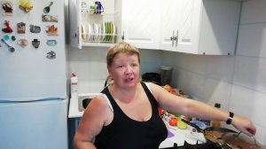 Домашние чебуреки на завтрак//На даче привезли песок//Зашиваем стены.