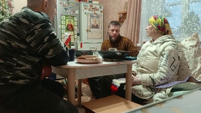 Деревенские приколы на Школьной 2026  6 часть о певцах, электроэнергии и зарплатах