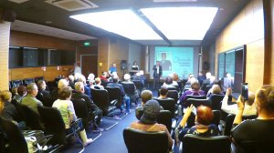 Павел АНДРЕЕНКО - А ЛЮДИ ЕДУТ (муз. Е.Птичкин, сл. В.Харитонов)