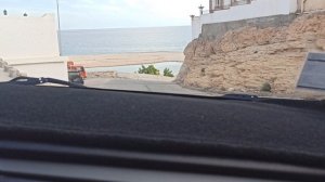 Иногда трудно разъехаться!