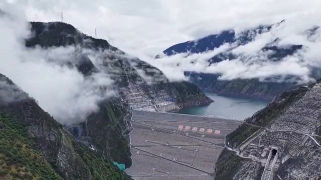 ⚡️Праздник веcны: торжество технологий смотреть онлайн