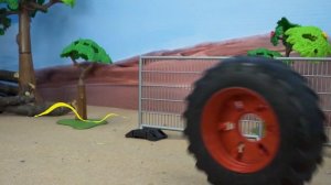 Bibo Помогает Починить Сломанный Трактор