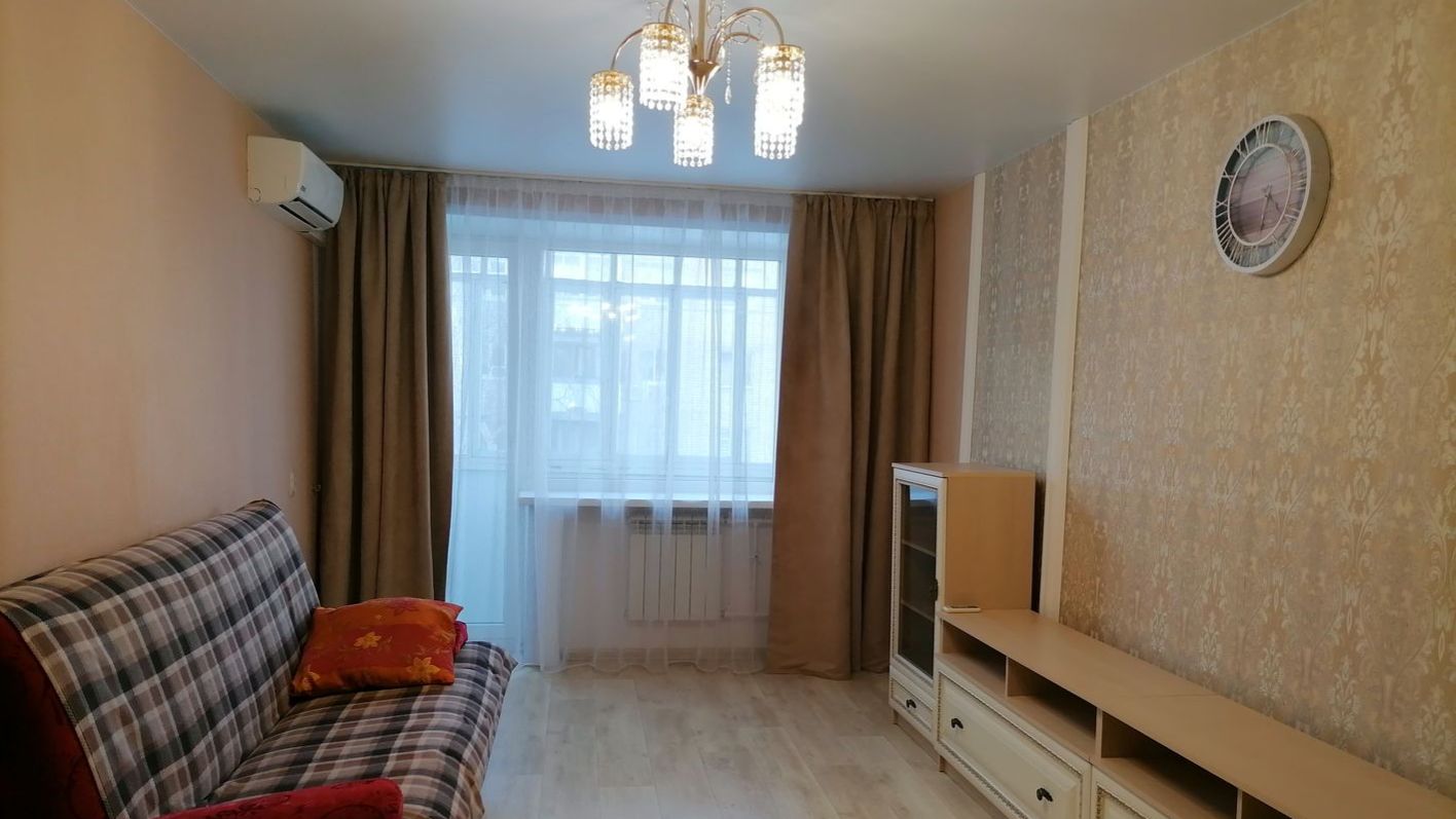 🏠 Волгоград, Центральный район. На длительныный срок сдаётся 2-ком. квартира ул. Ткачёва, 6.