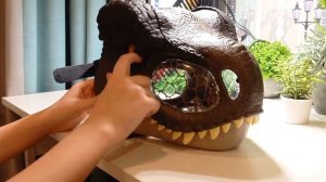 Обзор на тираннозавра маску от Mattel