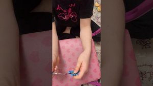 Плетём пчелу из резинок