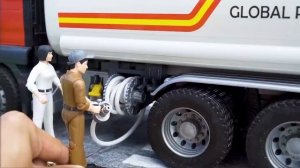 Bibo Притворись играть автомойка с Бетономешалка