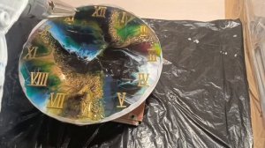 Часы ручной работы| заливаем финишний слой и клеим цифры