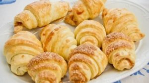 Рогалики из цельнозерновой муки меда.